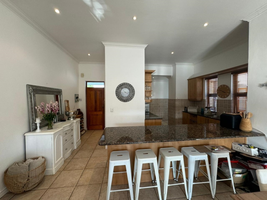 To Let 3 Bedroom Property for Rent in Royal Ascot Western Cape